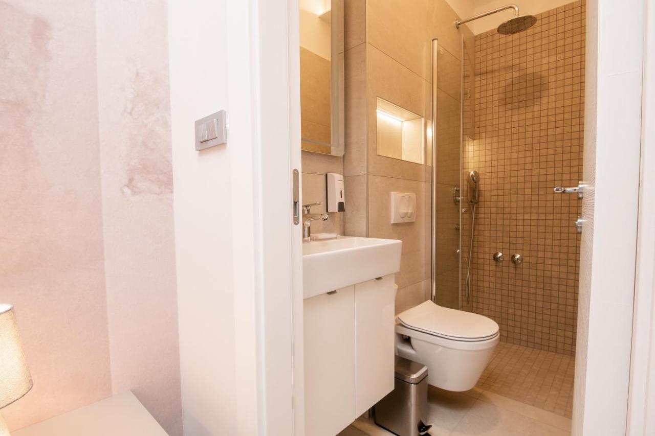 Deluxe Apartments & Rooms Revis Rijeka Exterior photo
