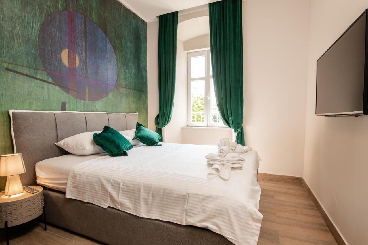 Deluxe Apartments & Rooms Revis Rijeka Exterior photo